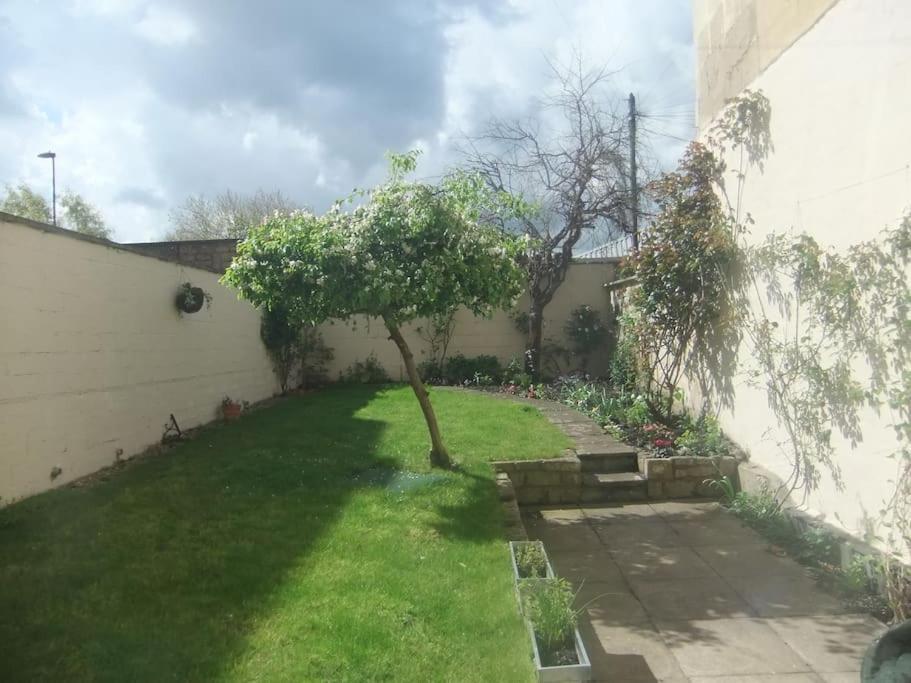 Garden Maisonette In Bath City Centre Buitenkant foto
